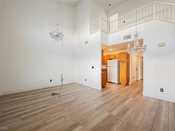 5th image of 5473 Dungaree St