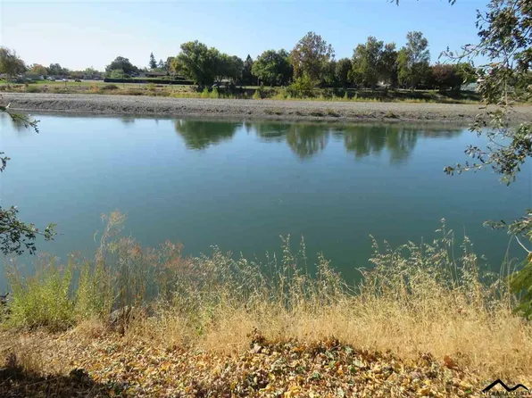 155 Howell Ave, Red Bluff, CA 96080