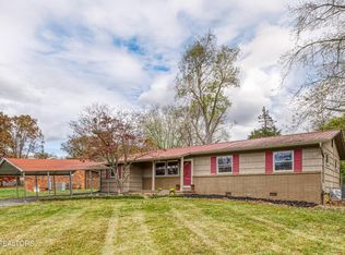 3830 Sullivan Rd, Knoxville, TN 37921