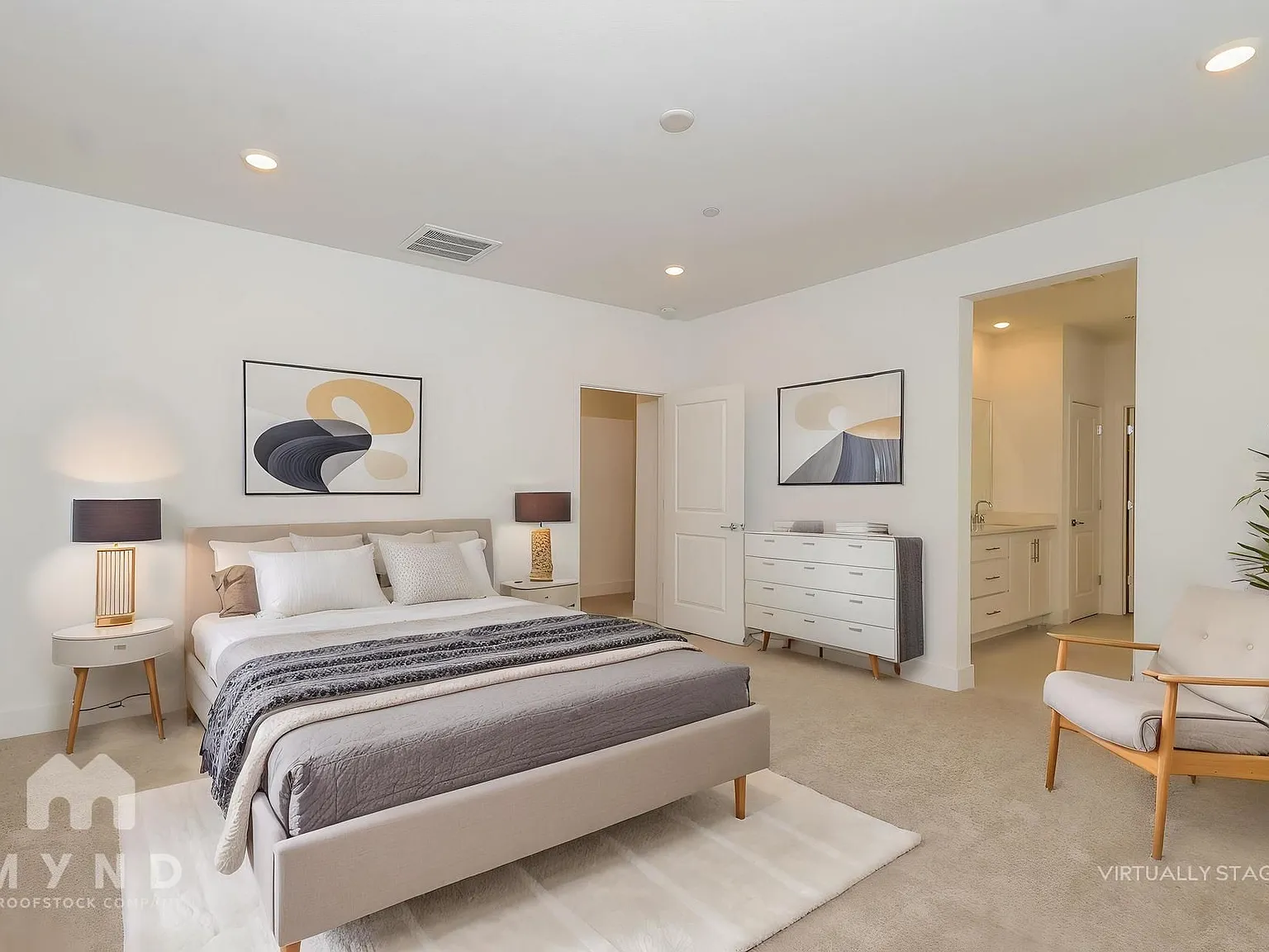 4 bed, 3.0 bath, 2151 sqft, $3,099 — Photo 4