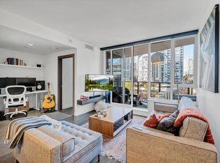 68 Smithe St #721, Vancouver, BC V6B 0P4