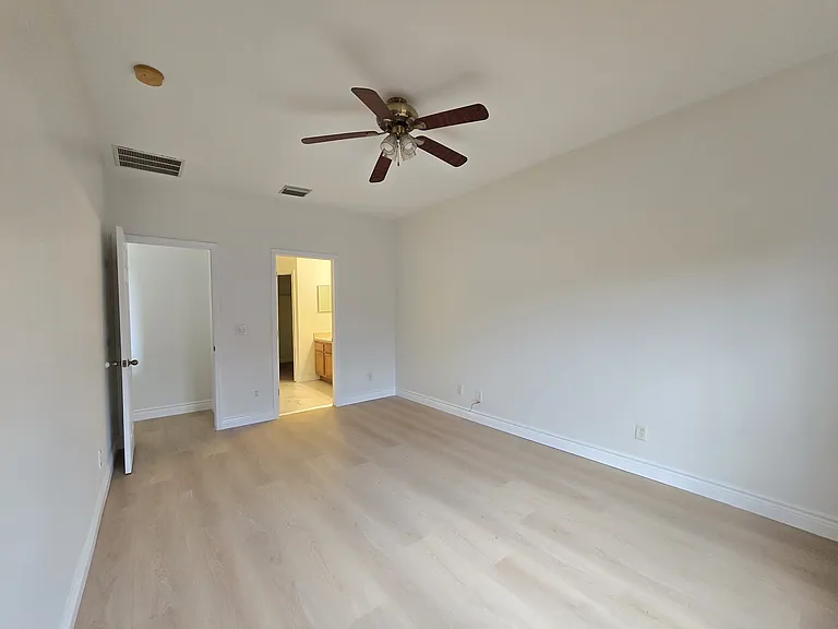 30202 Goodwick Way — Photo 26