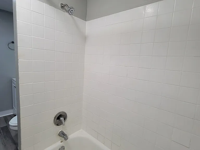 807 9th Ave N #2 — Photo 11