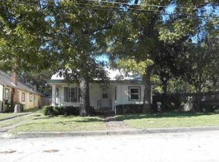 1323 Oak Knoll Dr, Fort Worth, TX 76117