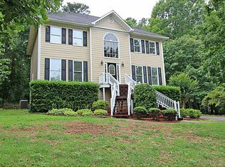 907 Crabapple Ct, Woodstock, GA 30188
