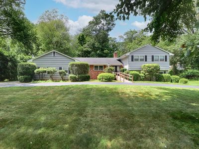 355 Surrey Lane, Fairfield, CT, 06824