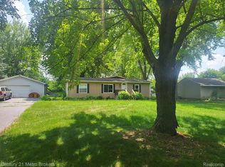 5422 Hubbard Dr, Flint, MI