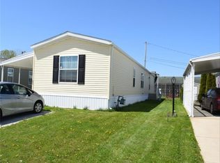 35157 Center Ridge Rd #96, North Ridgeville, OH 44039