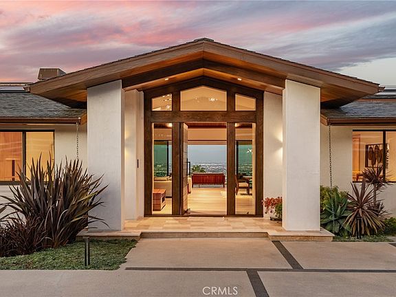 3rd image of 38 Saddleback Rd