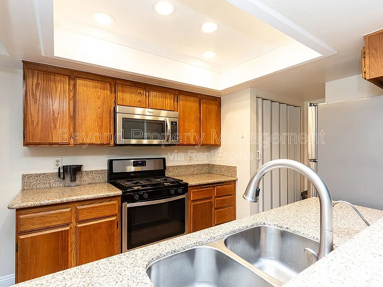 9316 Twin Trails Dr #104 — Photo 4