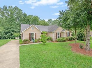 10612 Spruce Mountain Rd, Charlotte, NC 28214
