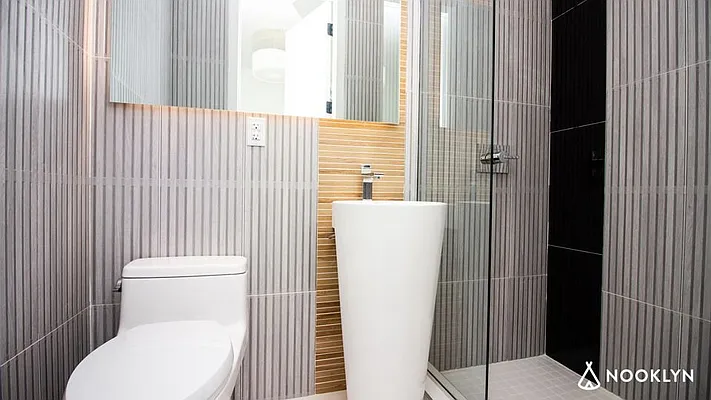 Rented by Nooklyn NYC LLC | media 48