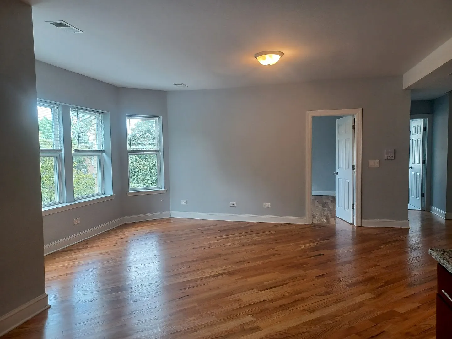 3 bed, $2,250 — Photo 2