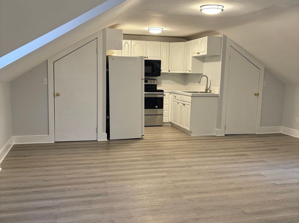 14 Main St #1