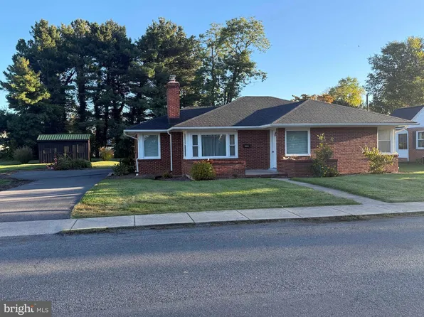 150 Shannon Ave, Mount Jackson, VA 22842