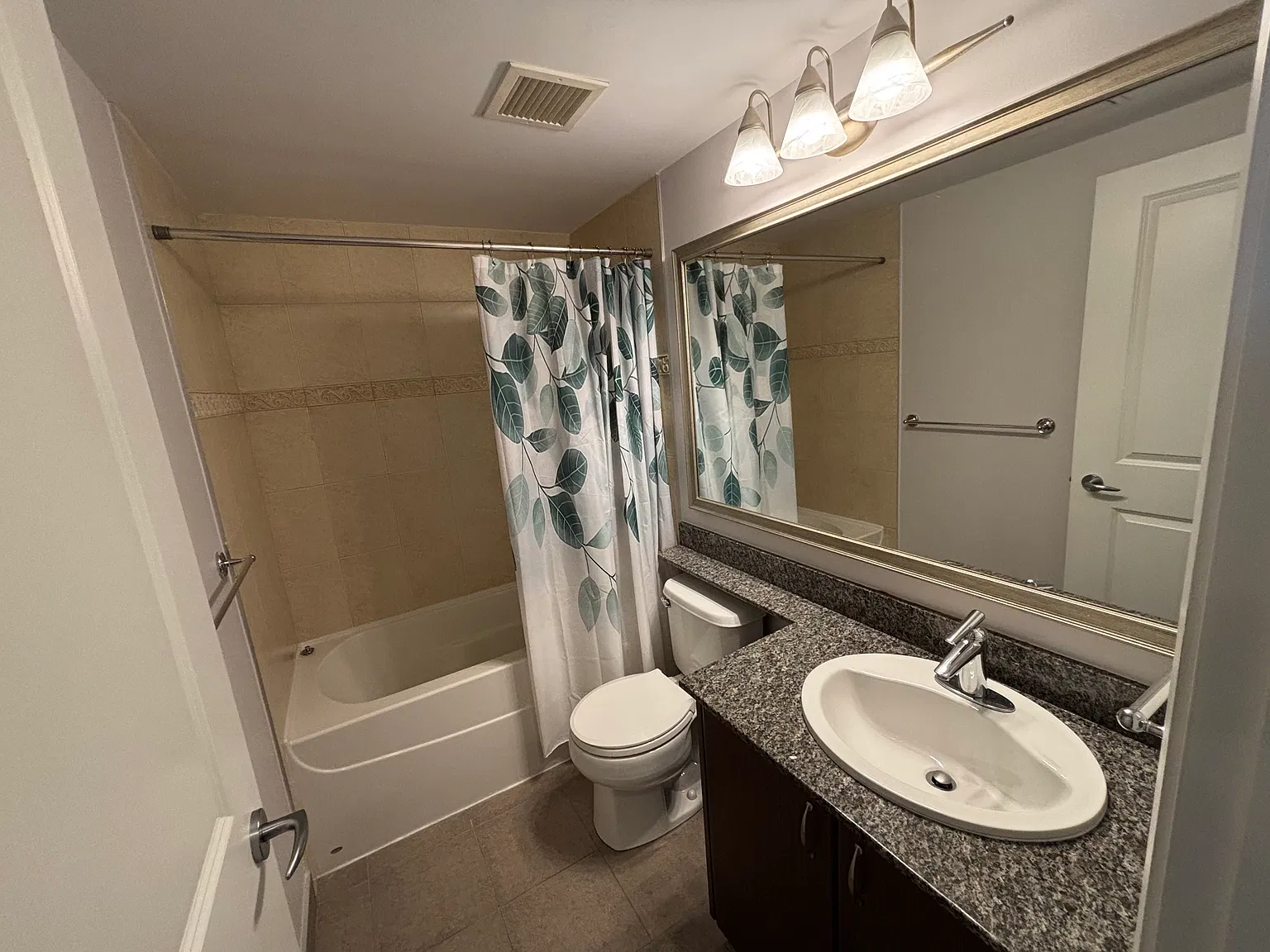 2 bed, 1150 sqft, $3,000 — Photo 4