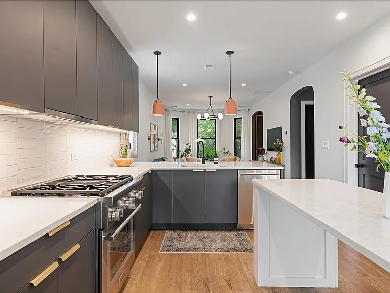 3247 N Central Park Ave #2 — Photo 11