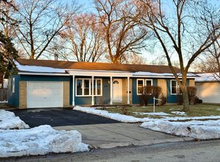 54 Brantwood Ave, Elk Grove Village, IL 60007