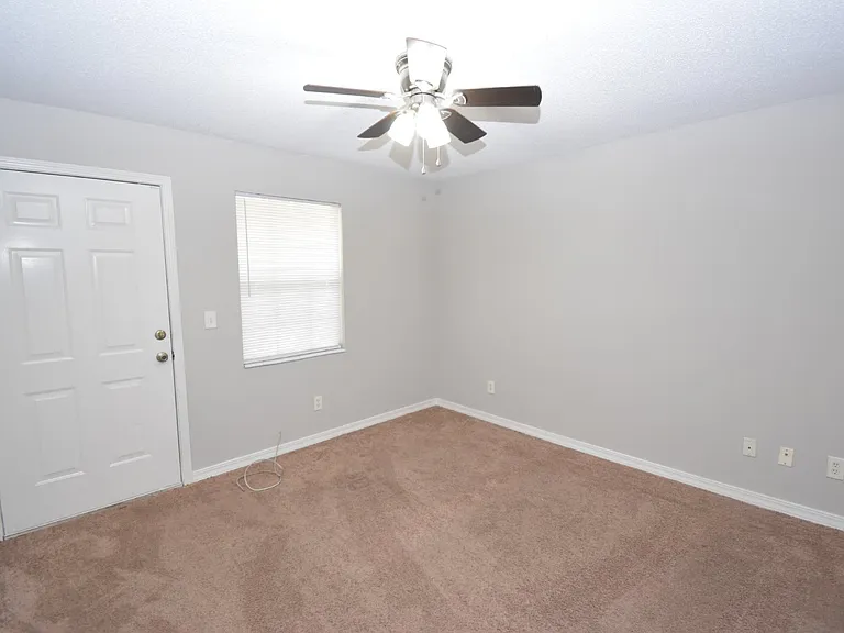 7135 Pearson Rd #4 — Photo 9
