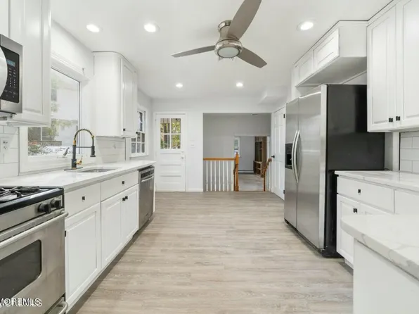 1025 Whittier Ave, Toms River, NJ 08753