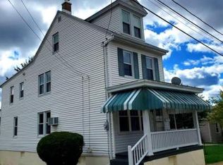 1401 Seneca St, Pottsville, PA 17901