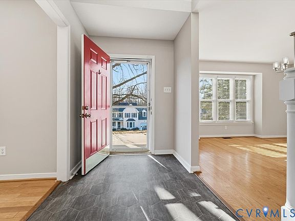 3rd image of 8267 Tarragon Dr