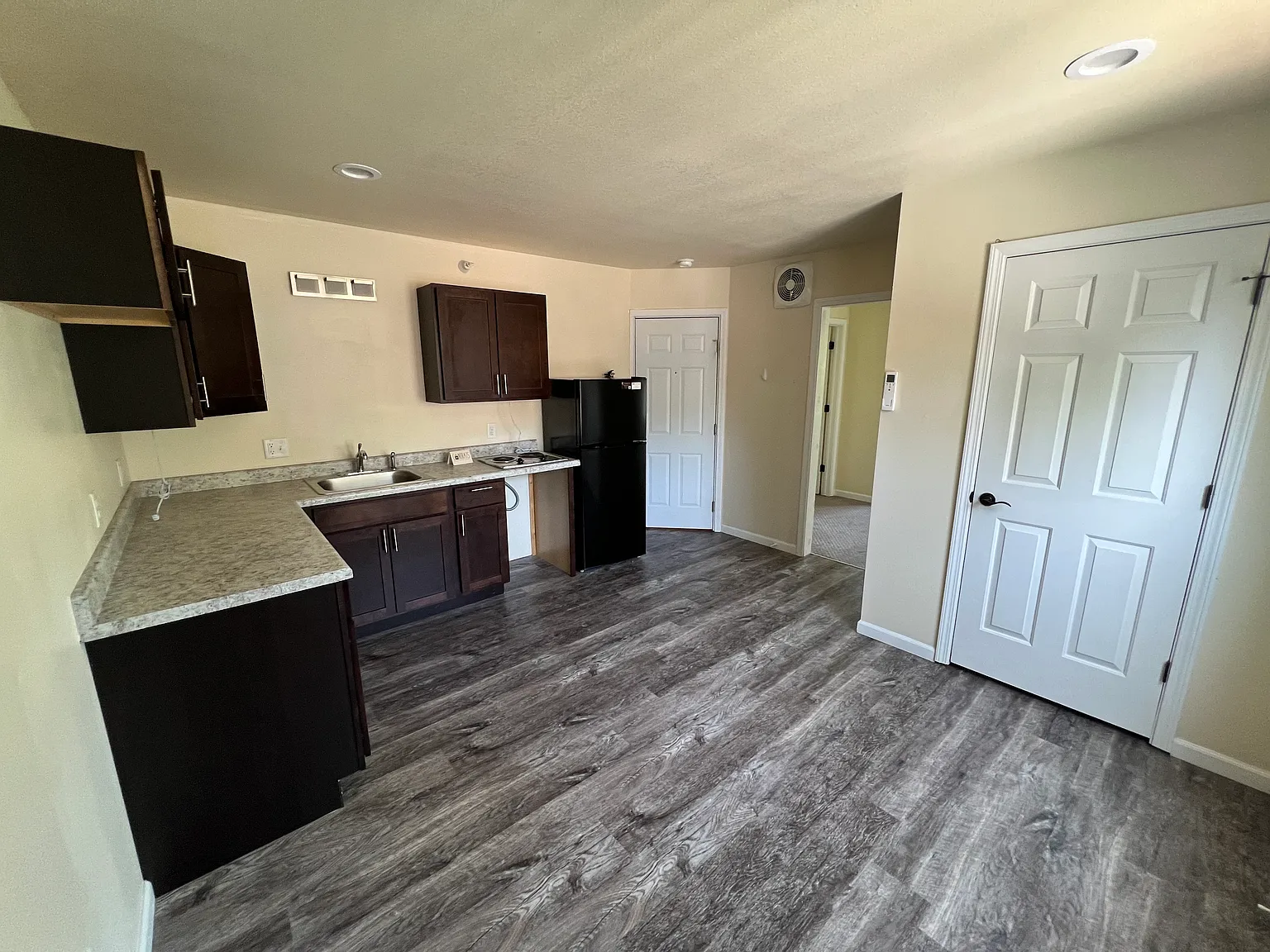 1 bed, $780 — Photo 3