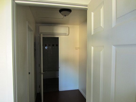 3rd image of 125 Magnolia Ave APT C