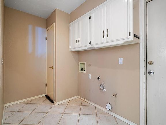 5th image of 236 E Platt Dr