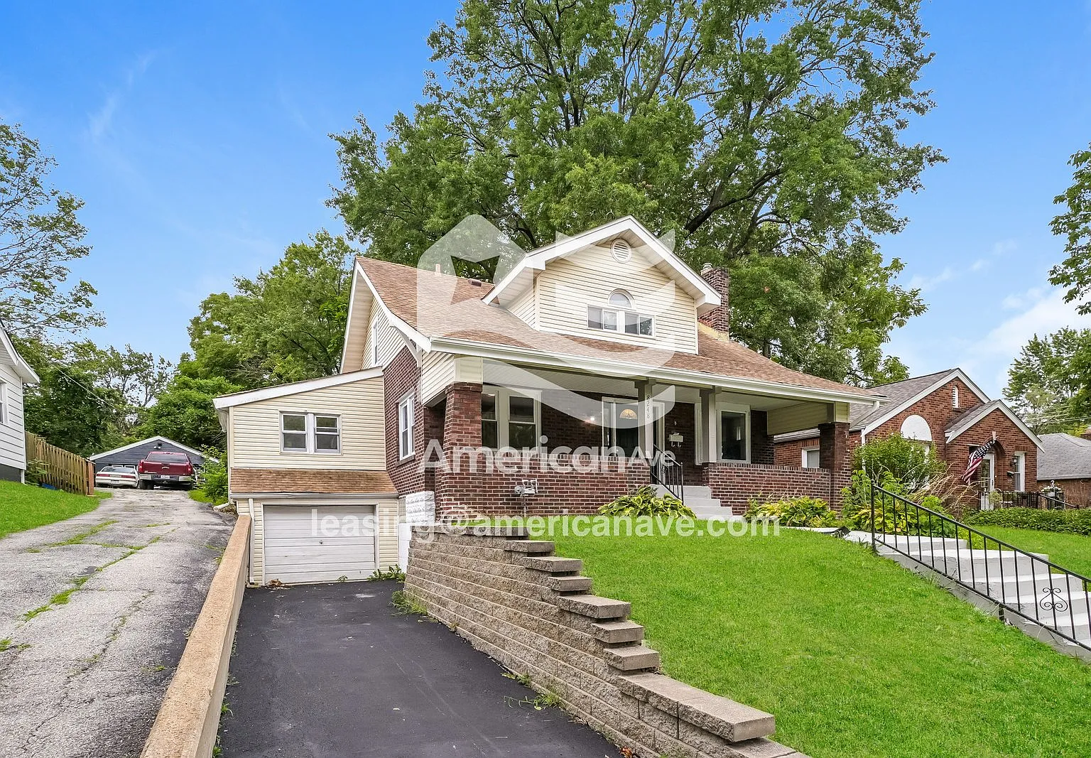 4 bed, 1.0 bath, 1393 sqft, $1,497 — Photo 2
