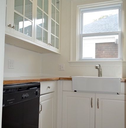 Separate pantry for sink, dishwasher and plateware storage