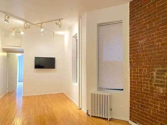 Rented by Best Apartments North Inc | media 18