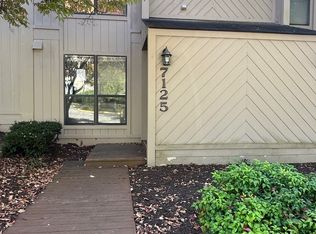 7125 Woods Crossing Dr #1, Roanoke, VA 24018