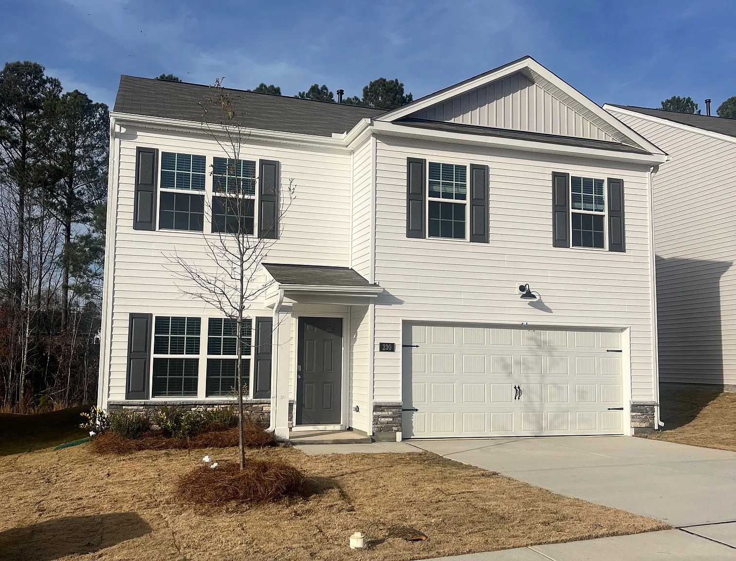 4 bed, 2.5 bath, 2000 sqft, $1,975 — Photo 1