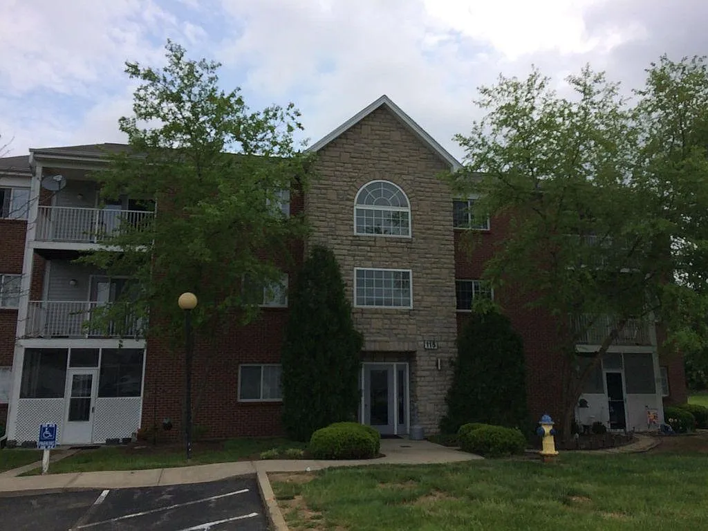 2 bed, 946 sqft, $1,495 — Photo 1