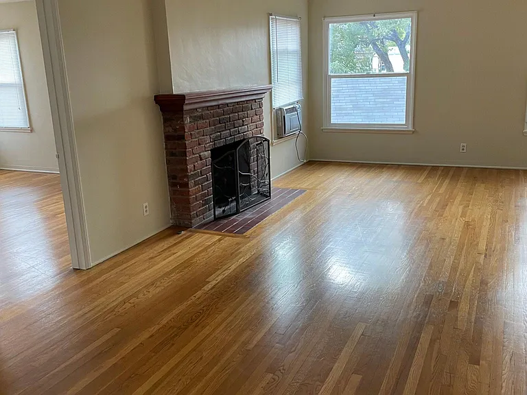 367 Pasadena Ave — Photo 3