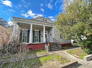 214 Lavoisier St, Gretna, LA 70053