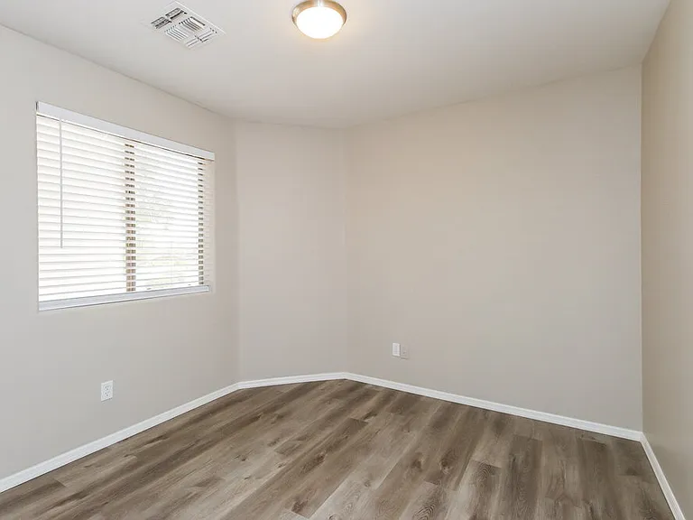 10543 E Cicero St — Photo 12