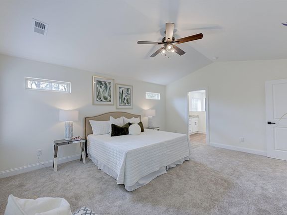 3rd image of 3616 Greenleaf Rd