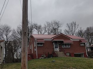 5685 Willow Terrace Dr, Bethel Park, PA 15102