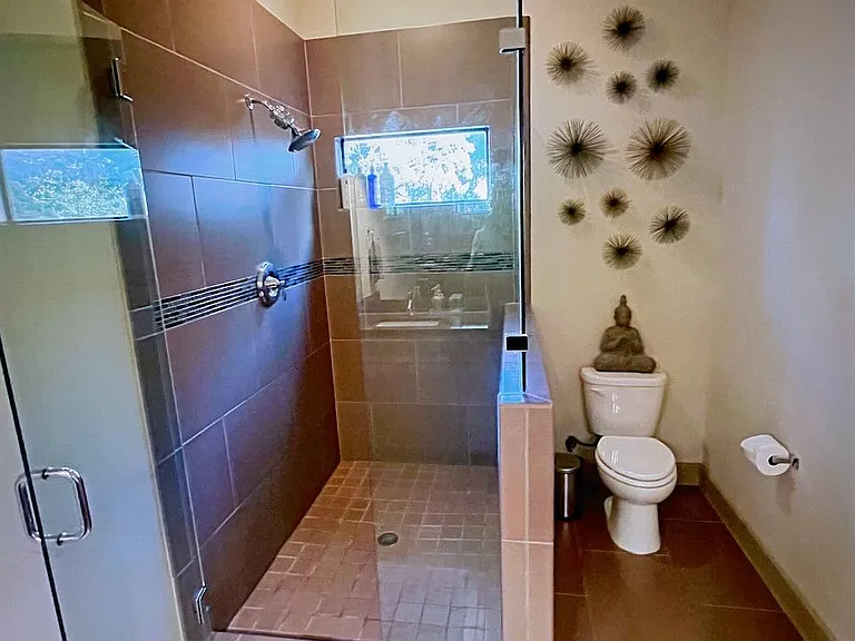 907 Cardinal Ln — Photo 6