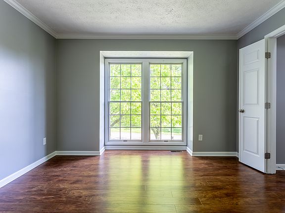 4th image of 1056 Lakemont Dr