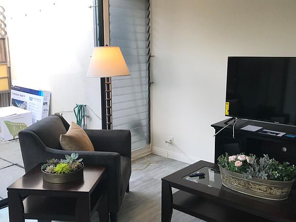 2nd image of 10567 National Blvd APT 3