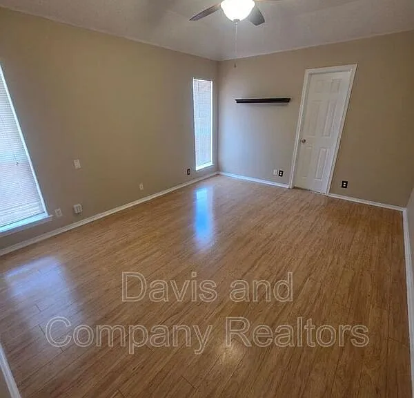 5203 Canadian Ave — Photo 14