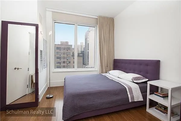 Sold by Schulman Realty LLC | media 9
