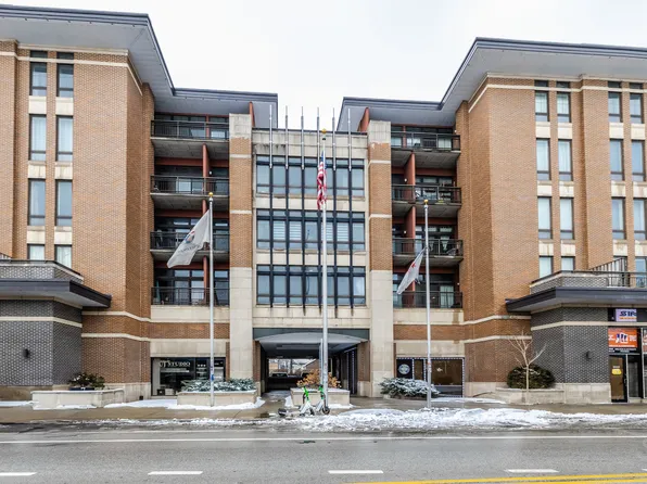 3450 S Halsted St Unit 517, Chicago, IL 60608