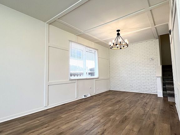 5th image of 513 Superior Ave