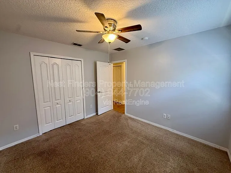 13658 Kayak Ct — Photo 23