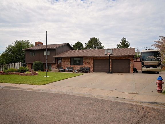 2nd image of 1602 E Crestway Dr