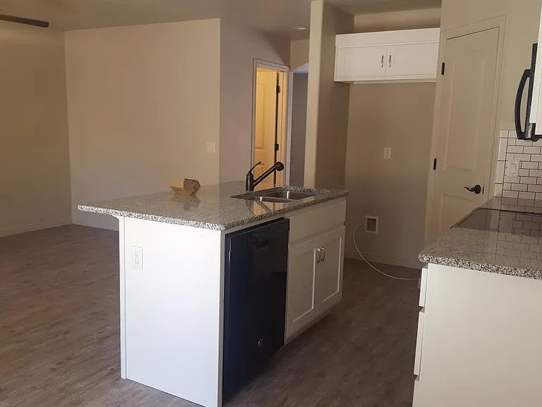 3419 S River Rd #95 — Photo 4